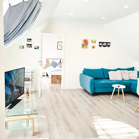 Bright-4 Priamo V Centre Michaloviec Апартаменты *